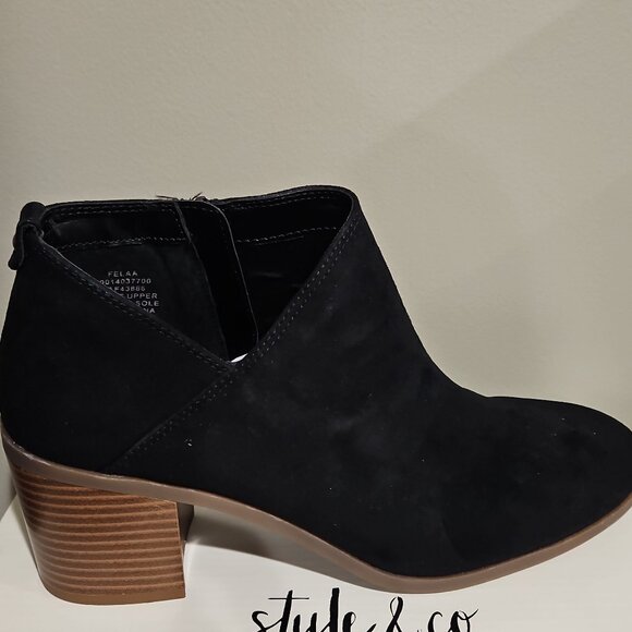 Womens boots - Picture 1 of 2